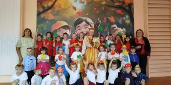Заглянул осенний праздник в детский сад…